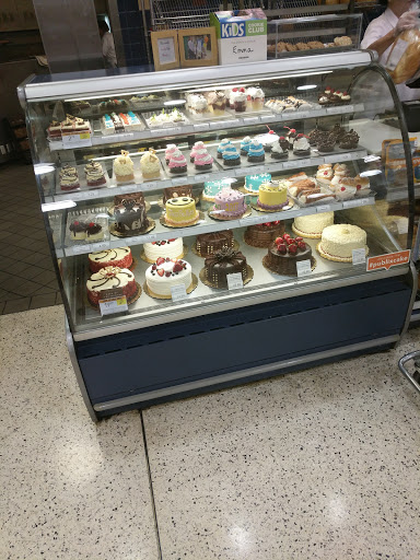 Publix Super Market at The Plaza at Palmer Ranch - Thumbnail