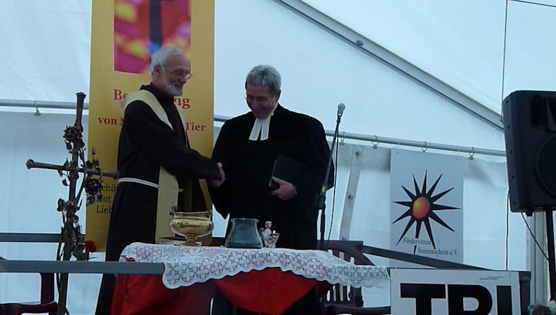 Friedhof-Tier-Himmel