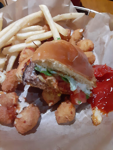 Brassies Grill - Thumbnail