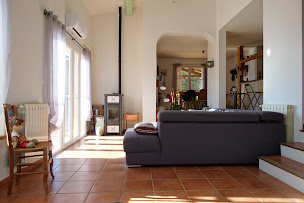 Photo n°23 de l'Immobilière des Collines à Aubagne (Agence de location immobilière)