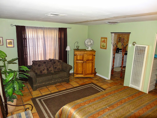 Queen of Hearts Resort - Thumbnail