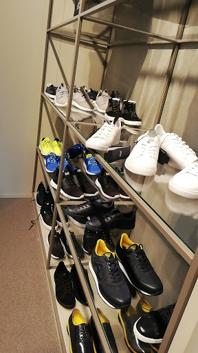 Armani Outlet Fidenza - Thumbnail
