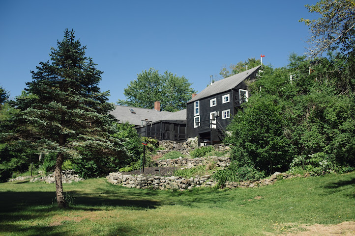 The Squire Tarbox Inn by null