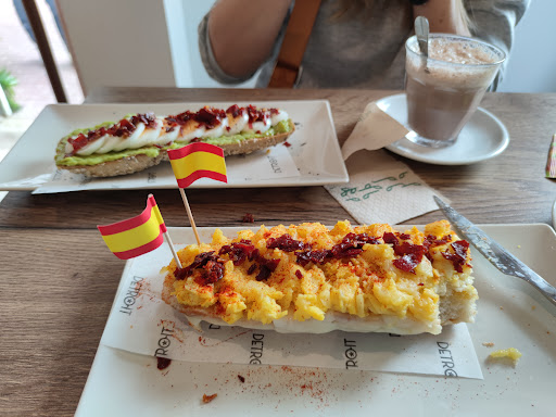 Detroit Murcia Hacienda “Más Que Desayunos” - Thumbnail