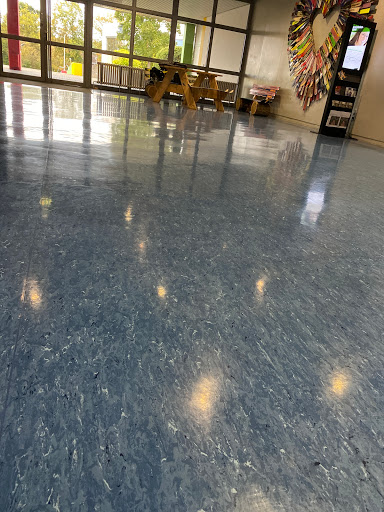 Friedrich Ebert School - Visual