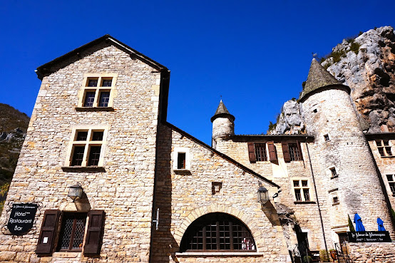 Castle of La Malène by null