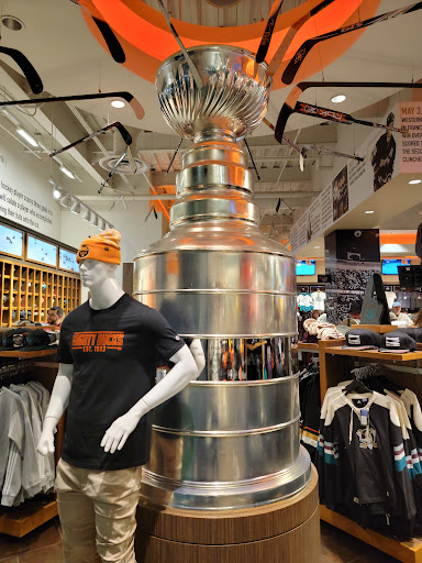 Anaheim Ducks Team Store - Thumbnail