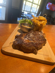 Photo n°3 de Bistrot de Damien à Barbezieux-Saint-Hilaire (Cave à vins)