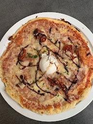 Photo n°3 de Pizza Poms Saint Aubin de Médoc à Saint-Aubin-de-Médoc (Pizzeria)