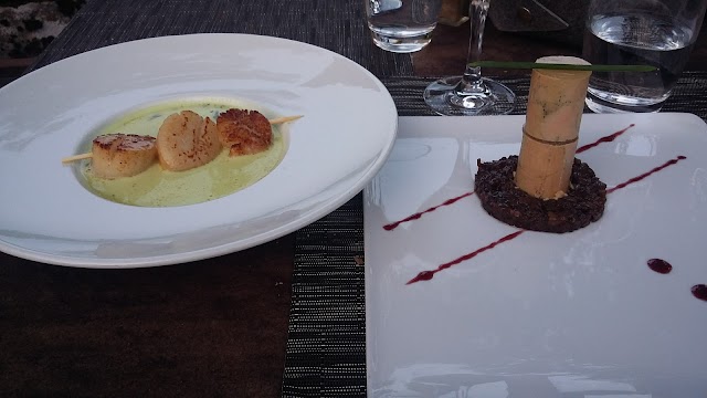 Les Louvières Restaurant