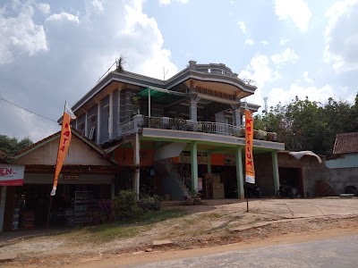 electronics-store
