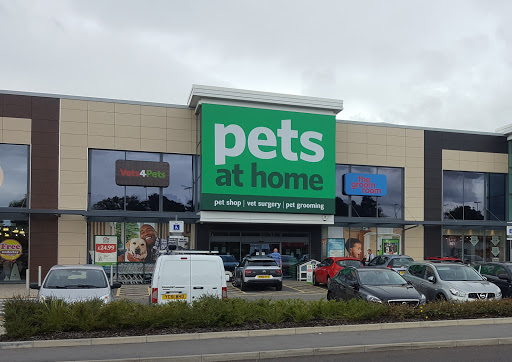 Vets4Pets - Pentland Logo