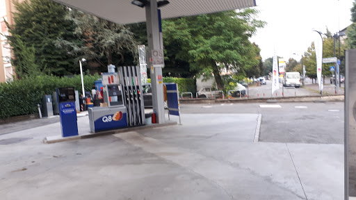 Q8 Petrol Station - Thumbnail