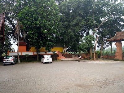 Photos of Makam Raden Wijaya