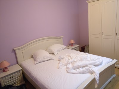 Photos of Apartment 3M