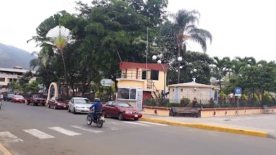 Photos of Parque Central Eloy Alfaro