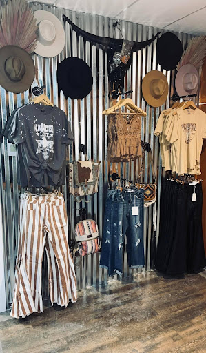 Benellis Boutique - Thumbnail