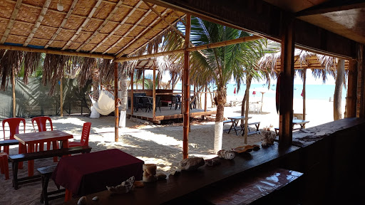 Hospedaje - Restaurante "La Palmera"