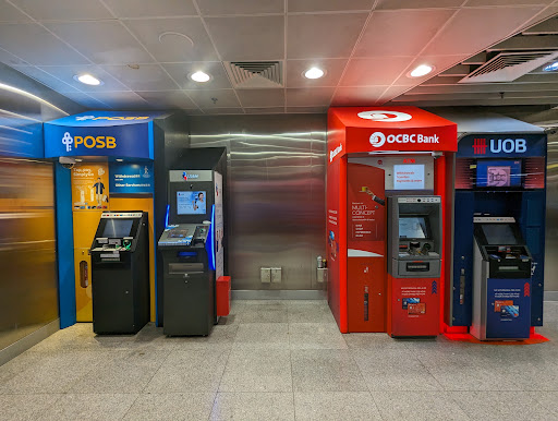 UOB ATM - Esplanade MRT Circle Line Station - Thumbnail