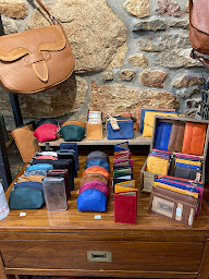 Photo n°2 de La Petite Maroquinerie Vannes à Vannes (Magasin de maroquinerie)