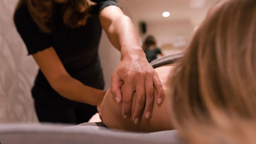 Bij Ons in de Salon