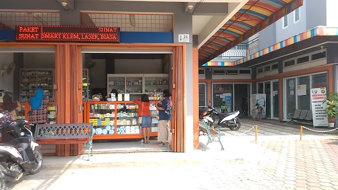 KLINIK IHSAN MEDIKA, Author: 70 Le