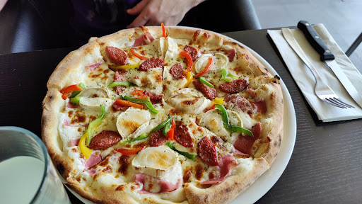 Photo 4 - Pizza Roma