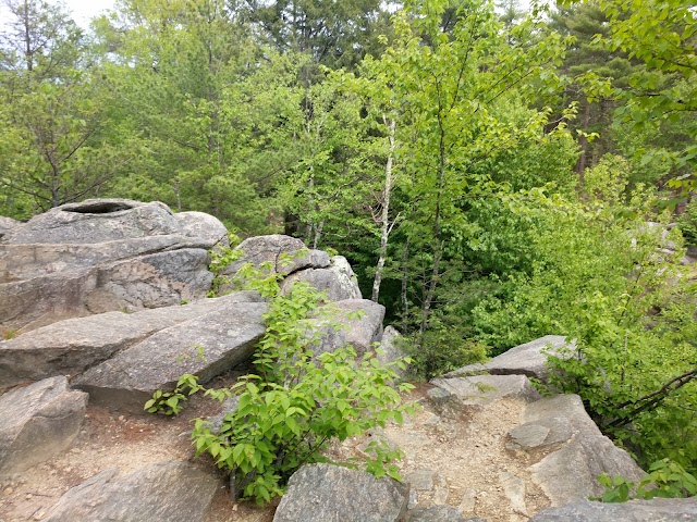 Purgatory Chasm State Park