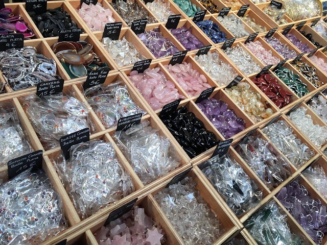 Vives de la Cortada, Minerales, Joyería e Inciensos