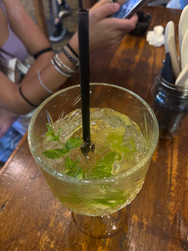 Papi Wine Bar - Visual