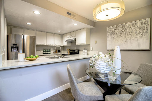 Thuy Tran - CPA* Realtor Gallery - United States