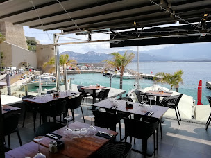 Photo n°46 de Restaurant Chez Emile's à Calvi (Restaurant méditerranéen)