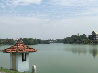 Photos of Boralesgamuwa Lake Bus Stop