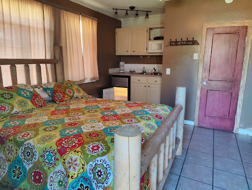 Little Rocky Lodge and Resort - Thumbnail