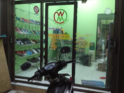 Shoe Store