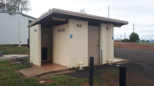 Public Toilet Glenore Grove Park