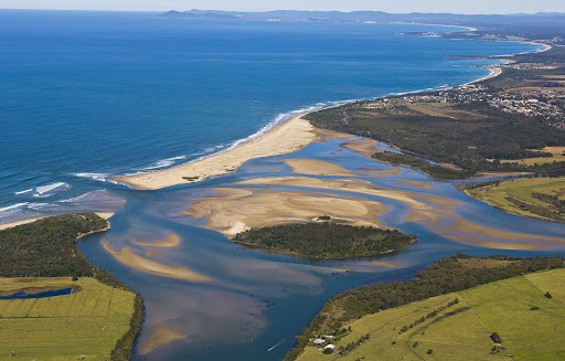MidCoast Holiday Rentals - Thumbnail