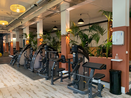Photo de Centre Sportif Des Raguidelles à Suresnes (92150)