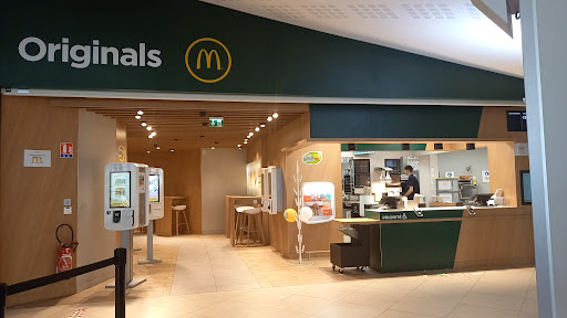 Photo 11 - McDonald's Colombe
