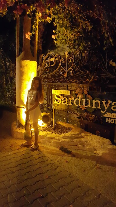 Sardunya restaurant and pension