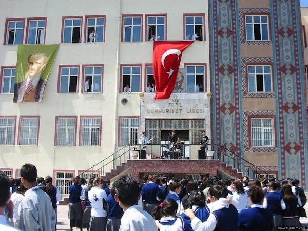 kocasinan 75 yil cumhuriyet anadolu lisesi yeni mh yeni mahallesi mustafa kemal pasa bulvari havaalani yolu 38090 kocasinan kayseri turkiye