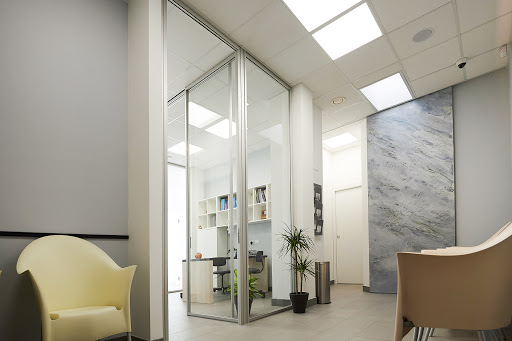 Studio Dentistico Corneli - Visual