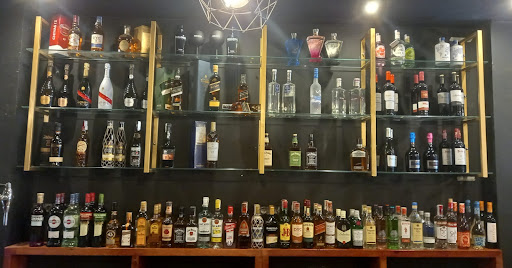 ROGUE café lounge