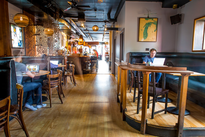 Long Room Chicago by null