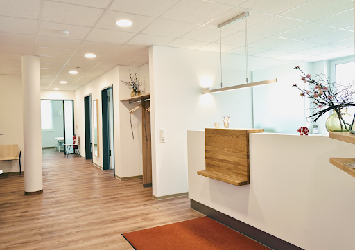 Volker Sassen Osteopathie & Physiotherapie - Thumbnail