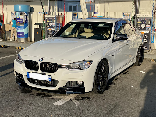 AD LUXURY MOTORS Gallery - France