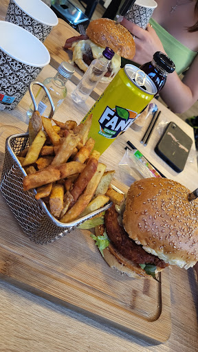 Photo 2 - Good Burger Vire