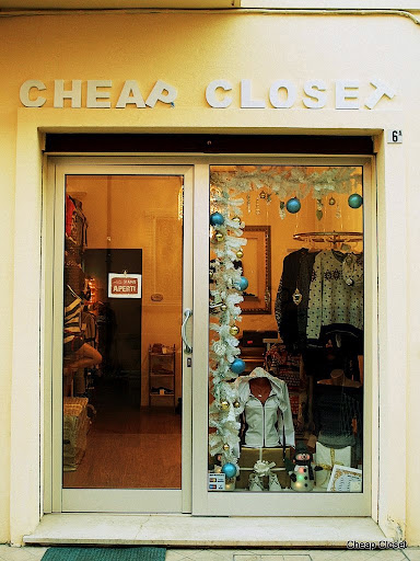Cheap Closet - Visual