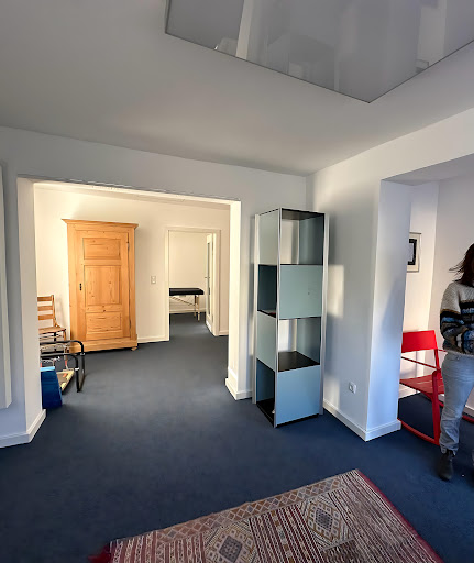 Julia Suraj Physiotherapie - Thumbnail