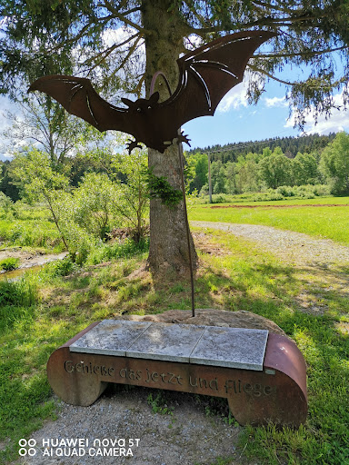 Fledermaus Spielplatz - Thumbnail